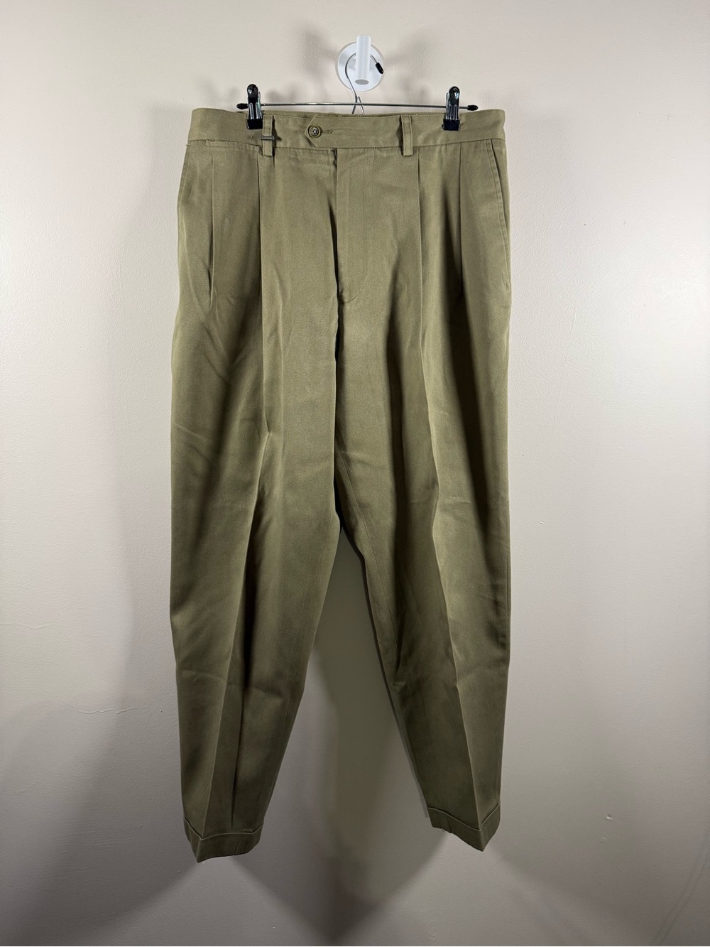 Callaway Men's Pleated Dress Pants in Olive Green